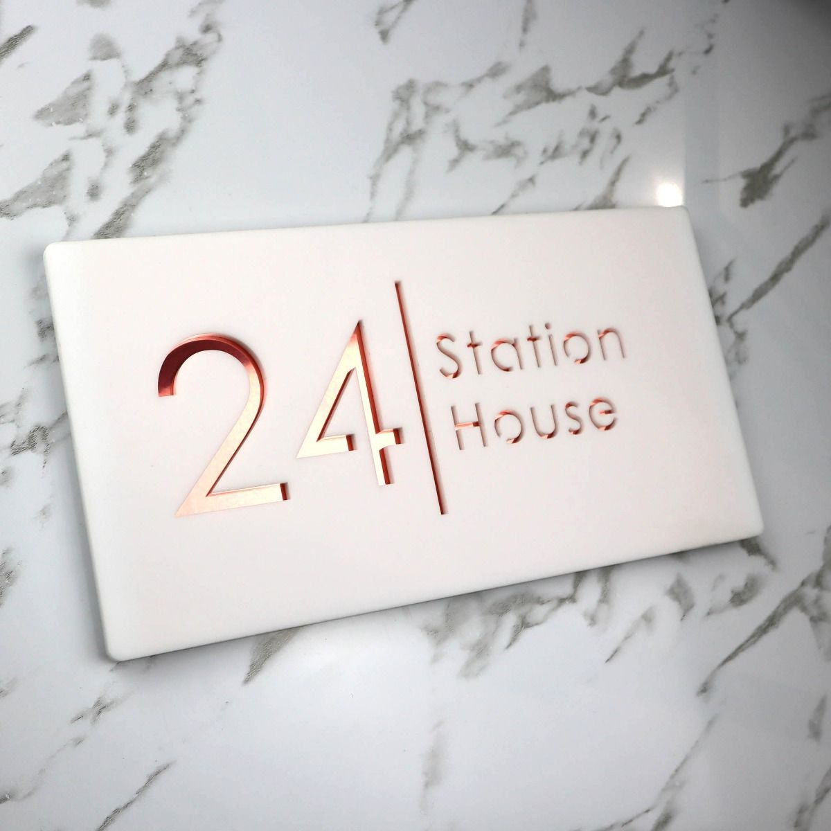Door Sign , Acrylic Mirror Tech ----- Pristine White x Rose Gold Mirror , Spanish Style