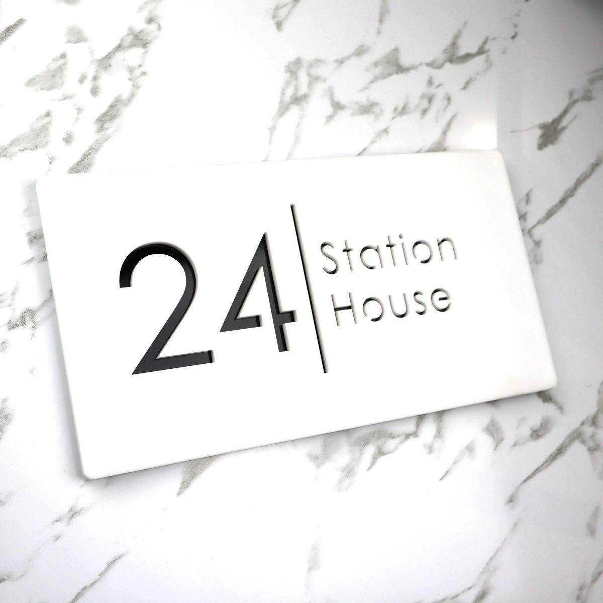 Door Sign , Acrylic Mirror Tech ----- Pristine White x Matt Black Mirror , Spanish Style