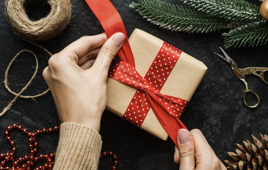 Gift wrapping  - تغليف الهدايا